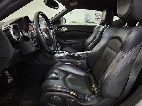 Used 2012 Nissan 370Z Touring w/ Sport Pkg image 11
