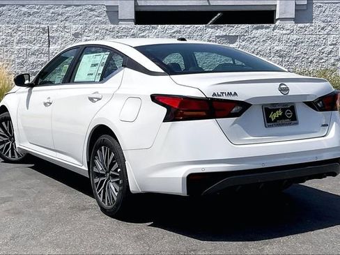 New 2026 Nissan Altima 2.5 SV AWD/4WD image 2