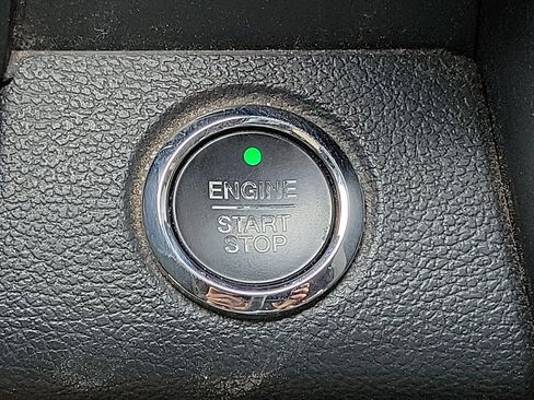 Used 2015 Ford F150 Lariat AWD/4WD image 17