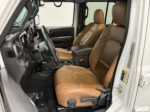 Used 2020 Jeep Gladiator Rubicon AWD/4WD image 11