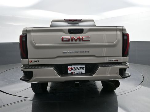 New 2026 GMC Sierra 2500 AT4 w/ AT4 Premium Plus Package image 9