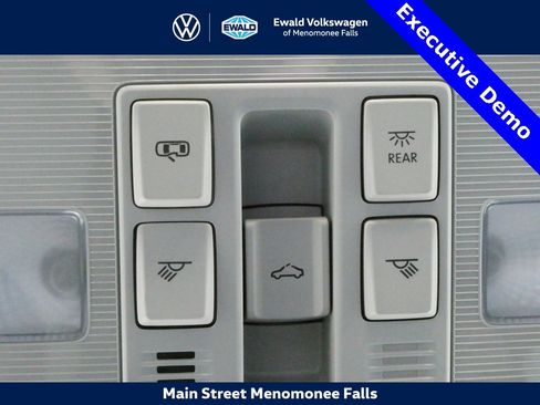 New 2025 Volkswagen Jetta SE image 19