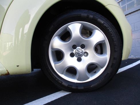 Used 2003 Volkswagen Beetle GLS image 30