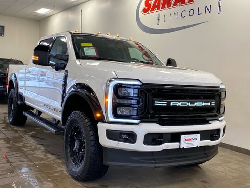 New 2026 Ford F250 Lariat w/ Black Appearance Package image 2