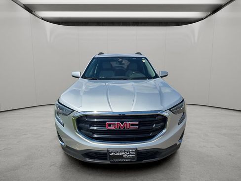 Used 2021 GMC Terrain SLE w/ Driver Convenience Package FWD image 9