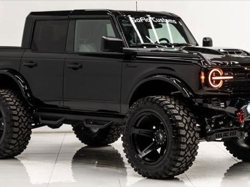 Used 2025 Ford Bronco Pickup image 7