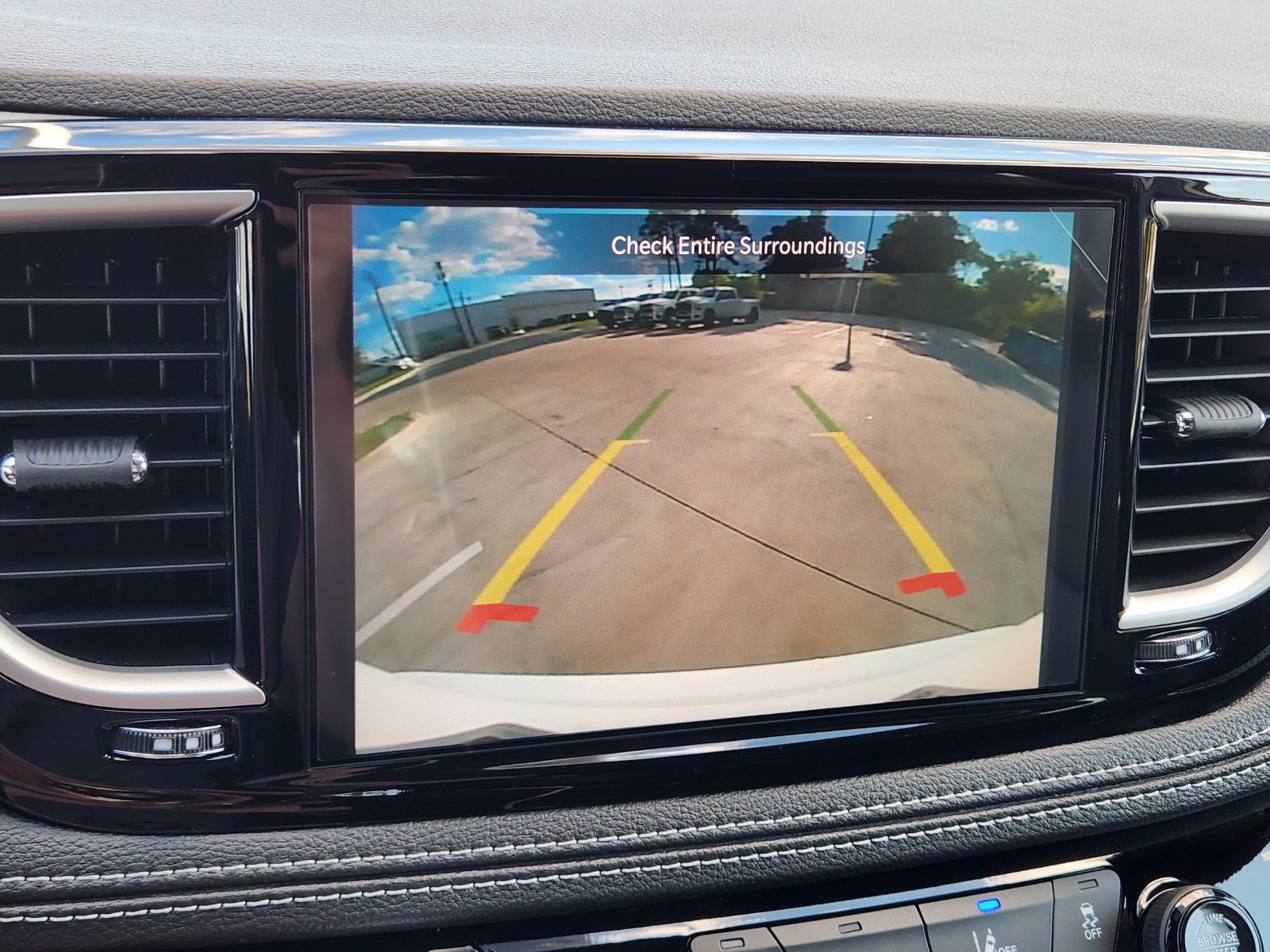New 2027 Chrysler Pacifica Select FWD image 17