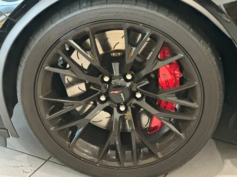 Used 2016 Chevrolet Corvette Z06 w/ 2LZ Preferred Equipment Group image 41
