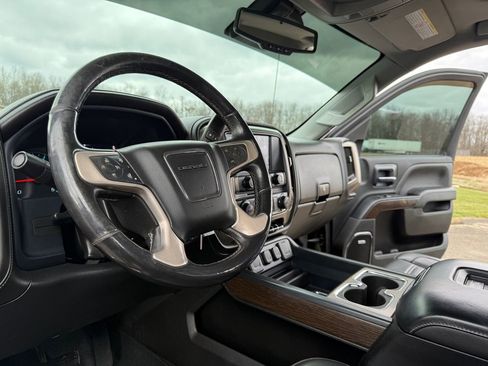 Used 2018 GMC Sierra 3500 Denali w/ Duramax Plus Package image 29