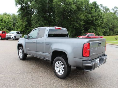 Used 2022 Chevrolet Colorado LT w/ Fleet Safety Package RWD image 9