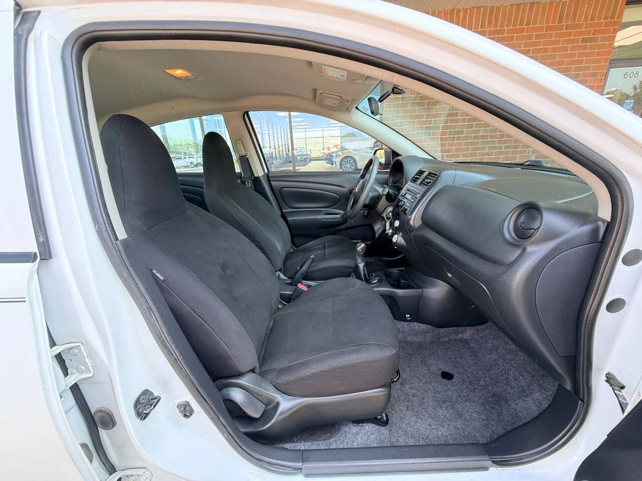 Used 2014 Nissan Versa S FWD image 19