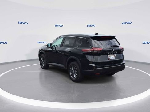 Used 2024 Nissan Rogue S FWD image 6