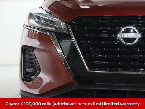 Certified 2023 Nissan Kicks SR FWD image 9