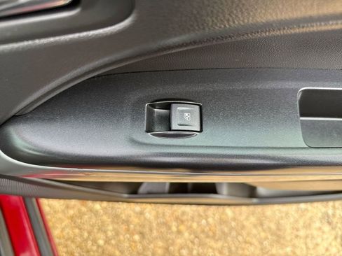 Used 2020 Chevrolet Colorado LT w/ Safety Package image 32