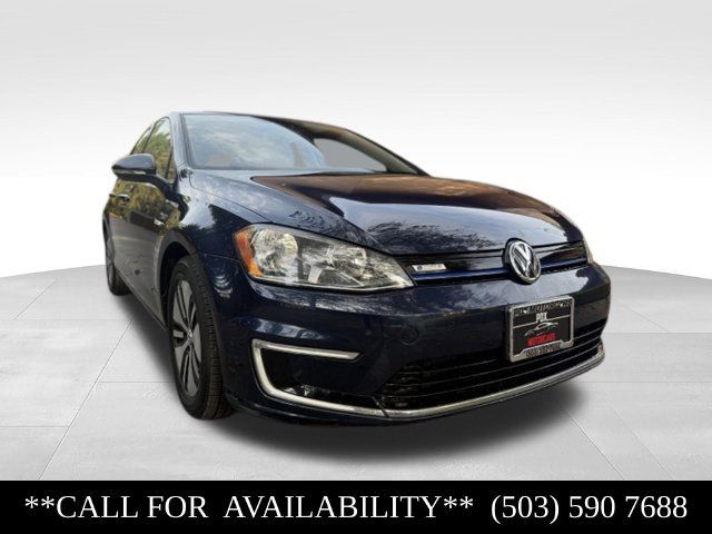 Used 2016 Volkswagen e-Golf SE w/ DC Fast Charging Package FWD image 7