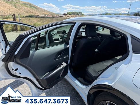 Used 2024 Toyota Prius XLE AWD/4WD image 24