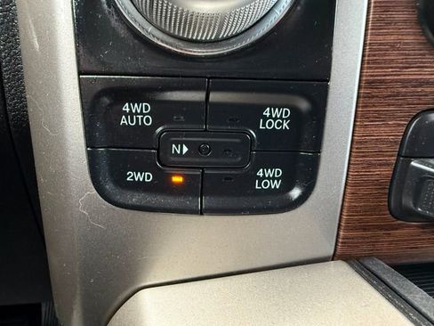 Used 2017 RAM 1500 Laramie w/ Convenience Group AWD/4WD image 13