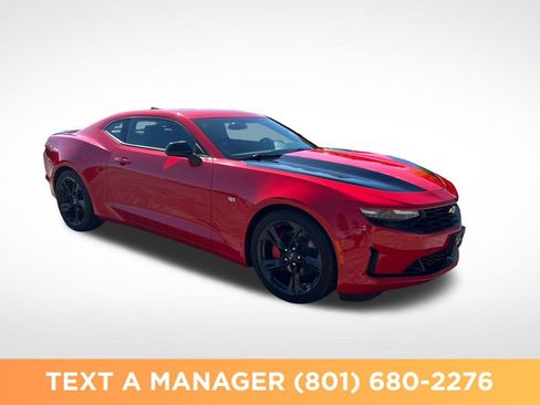 Used 2023 Chevrolet Camaro LT RWD image 7