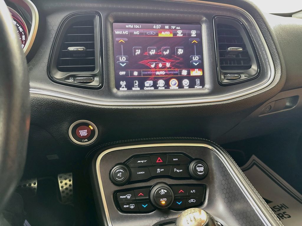 Used 2016 Dodge Challenger SRT w/ Technology Group RWD image 17