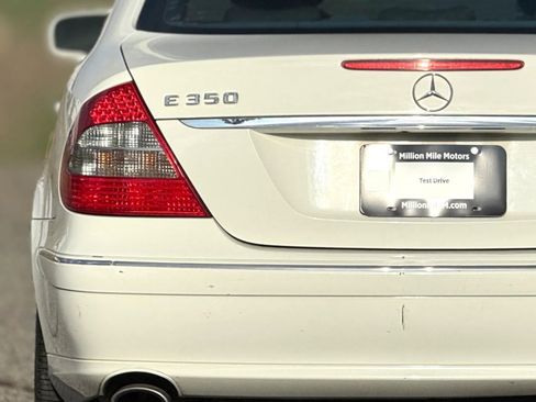 Used 2008 Mercedes-Benz E 350 4MATIC Sedan image 13
