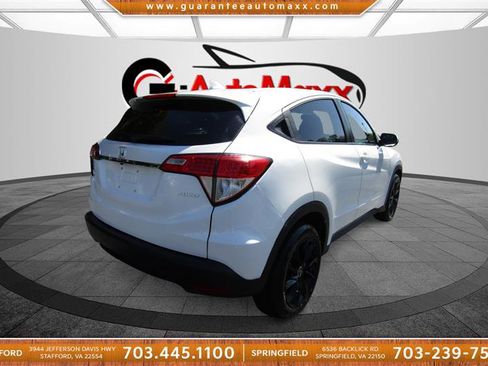 Used 2019 Honda HR-V LX image 5