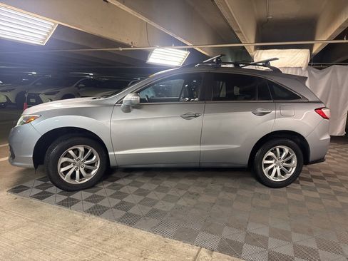 Used 2017 Acura RDX AWD image 4