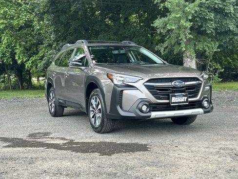 Certified 2024 Subaru Outback Limited AWD/4WD image 1