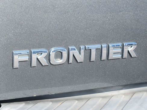 Used 2006 Nissan Frontier SE w/ (P01) Power Pkg image 12