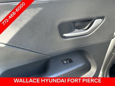 Used 2026 Hyundai Kona Limited image 13