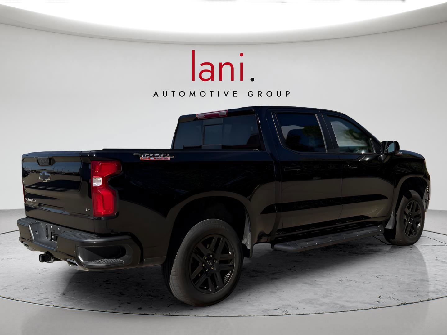 Used 2024 Chevrolet Silverado 1500 LT Trail Boss w/ LT Trail Boss Premium Package AWD/4WD image 26