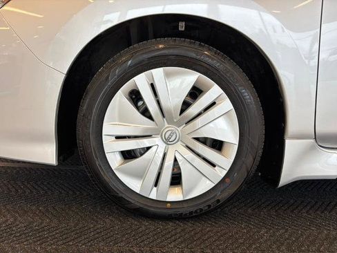 Certified 2025 Nissan Leaf S FWD image 13