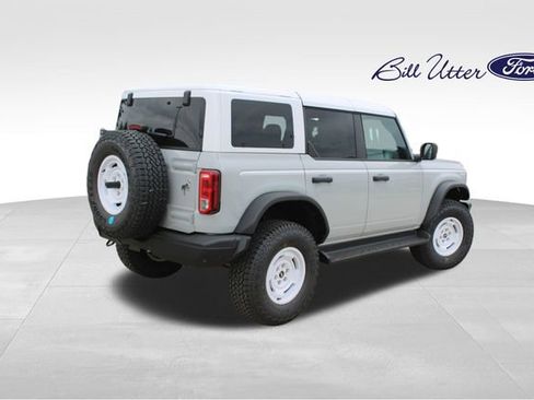 New 2026 Ford Bronco Heritage Edition image 3