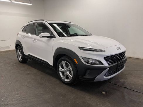 Used 2023 Hyundai Kona SEL w/ Convenience Package AWD/4WD image 3