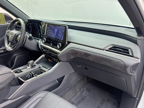 Used 2024 Lexus TX 500h AWD w/ Technology Package image 14