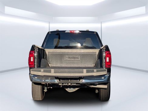 Used 2023 Ford F150 XLT image 4