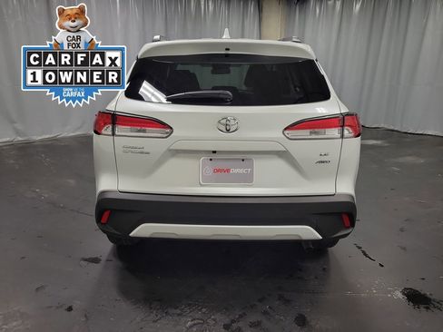 Used 2023 Toyota Corolla Cross LE w/ Moonroof Package image 7
