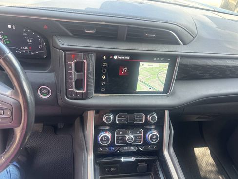 Used 2022 GMC Yukon Denali w/ Denali Ultimate Package AWD/4WD image 12