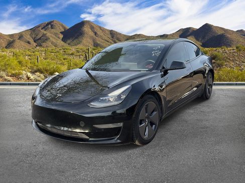 Used 2021 Tesla Model 3 Standard Range Plus RWD image 2