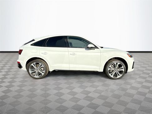 Certified 2023 Audi Q5 2.0T Premium Plus w/ Premium Plus Package image 8