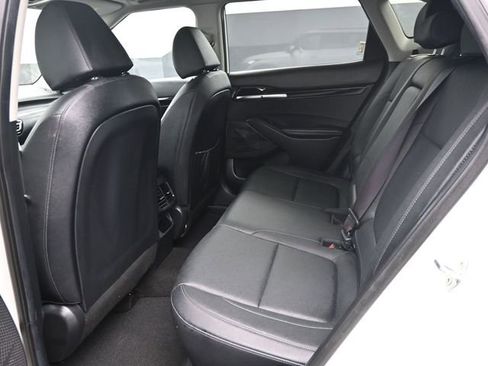 Used 2021 Kia Seltos SX w/ SX Sunroof Package AWD/4WD image 10