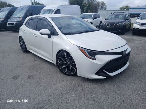 Used 2019 Toyota Corolla XSE image 1
