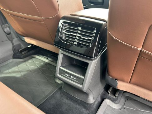 Used 2023 Volkswagen ID.4 Pro RWD image 41