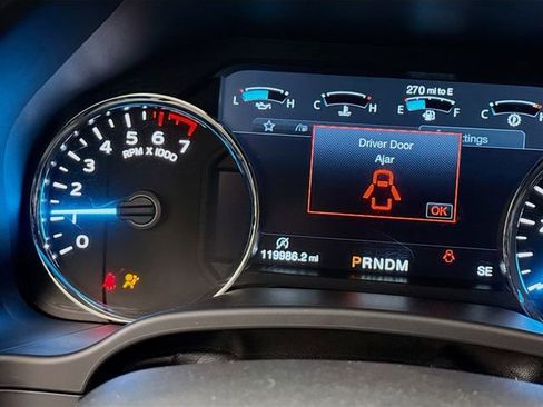 Used 2019 Ford F150 Lariat image 14