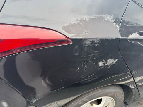 Used 2014 Hyundai Elantra SE FWD image 22