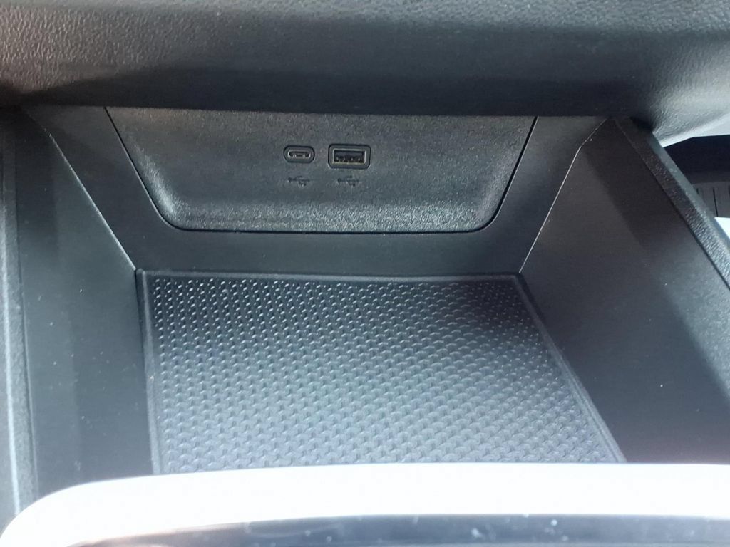 Used 2026 Chevrolet Equinox LT w/ Safety and Technology Package AWD/4WD image 25
