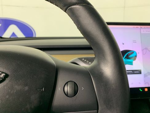 Used 2019 Tesla Model 3 Long Range image 18