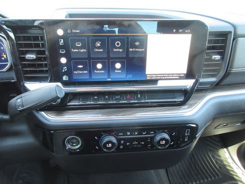 Certified 2022 Chevrolet Silverado 1500 LT AWD/4WD image 31