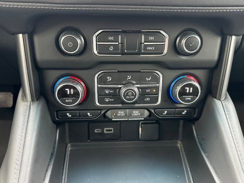 Used 2024 Chevrolet Tahoe LT image 28