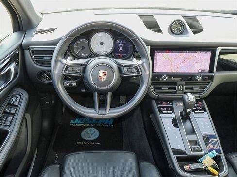 Used 2023 Porsche Macan S image 19