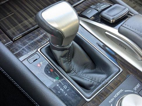 Used 2017 Lexus LS 460 w/ Comfort Package image 12